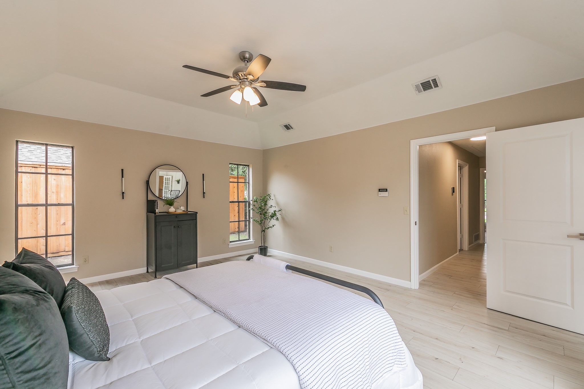 3304 Starlight Trail