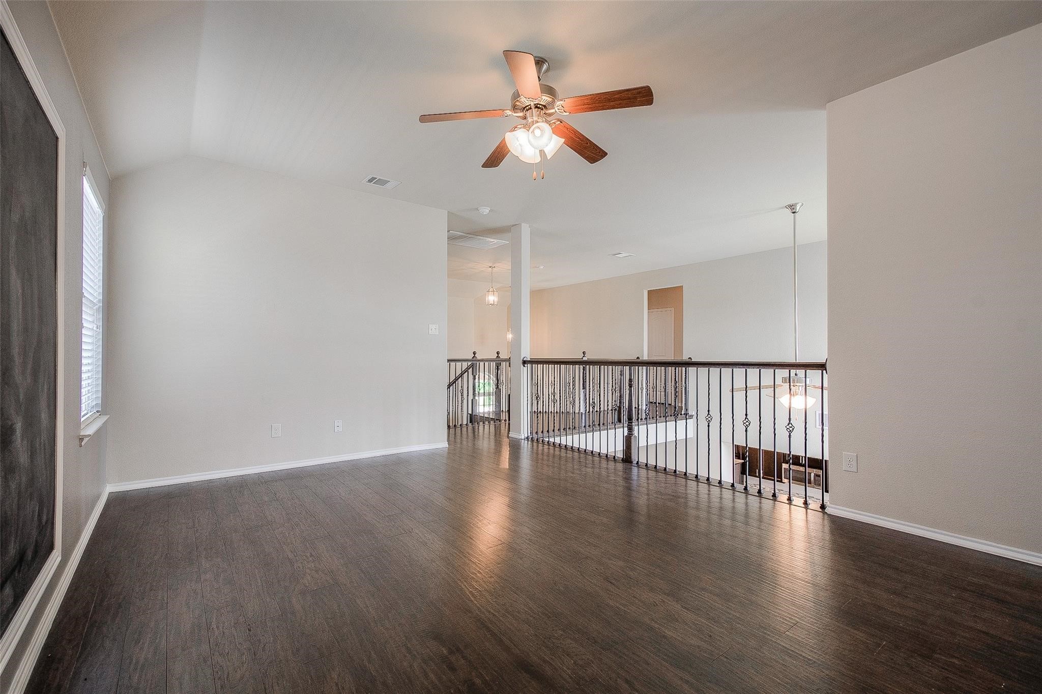 10128 Horseshoe Lane