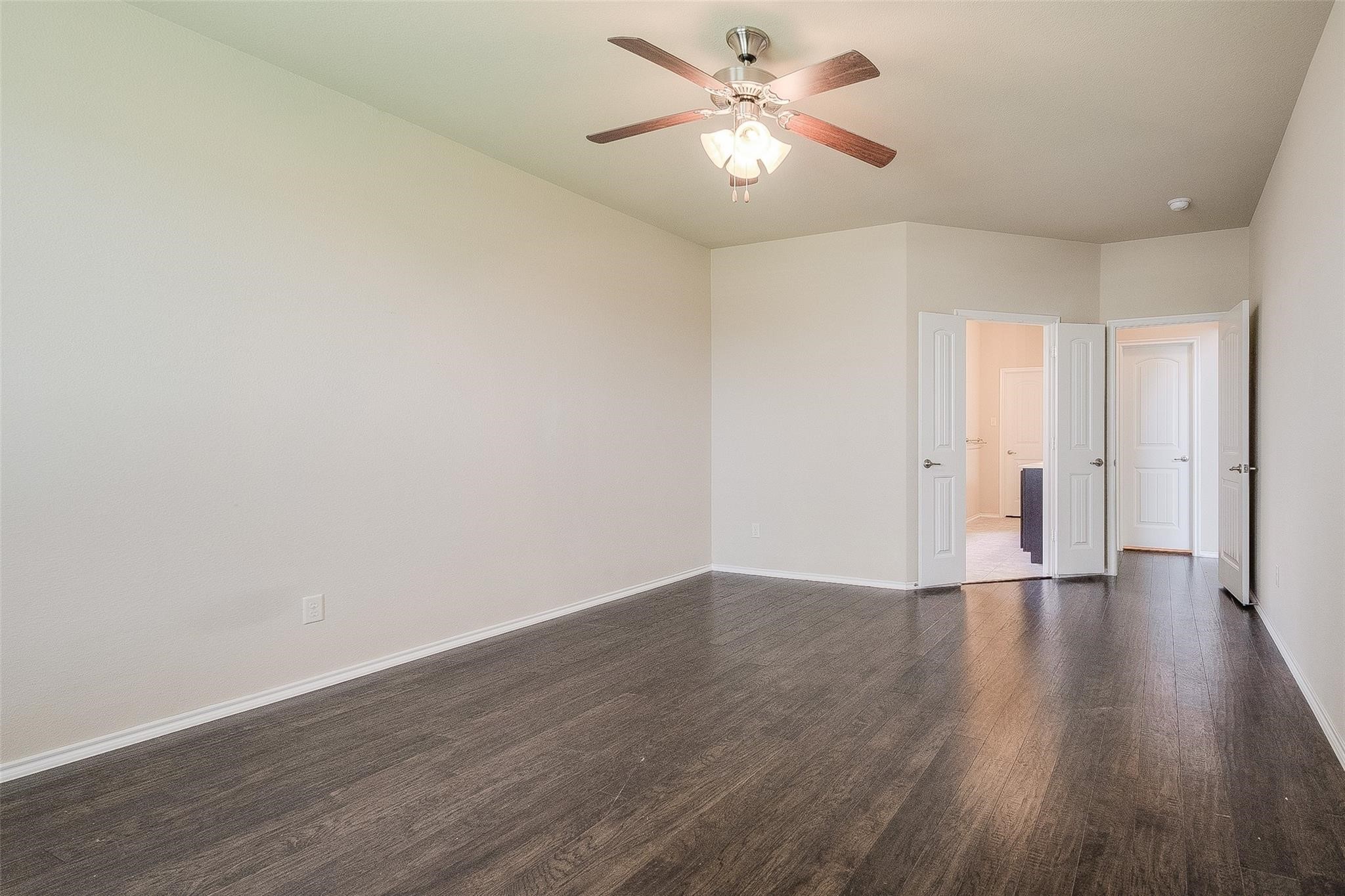 10128 Horseshoe Lane