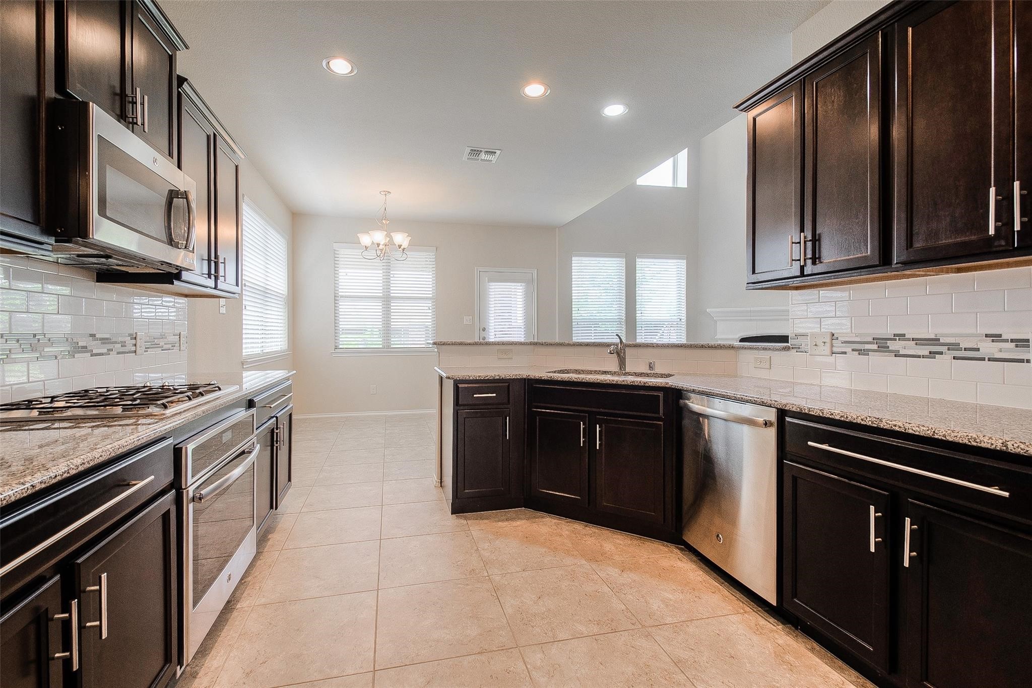 10128 Horseshoe Lane