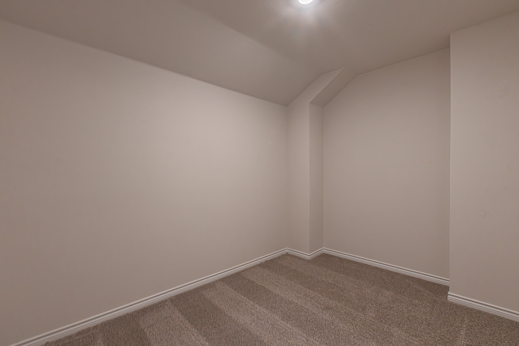 736 Thorn Creek Drive