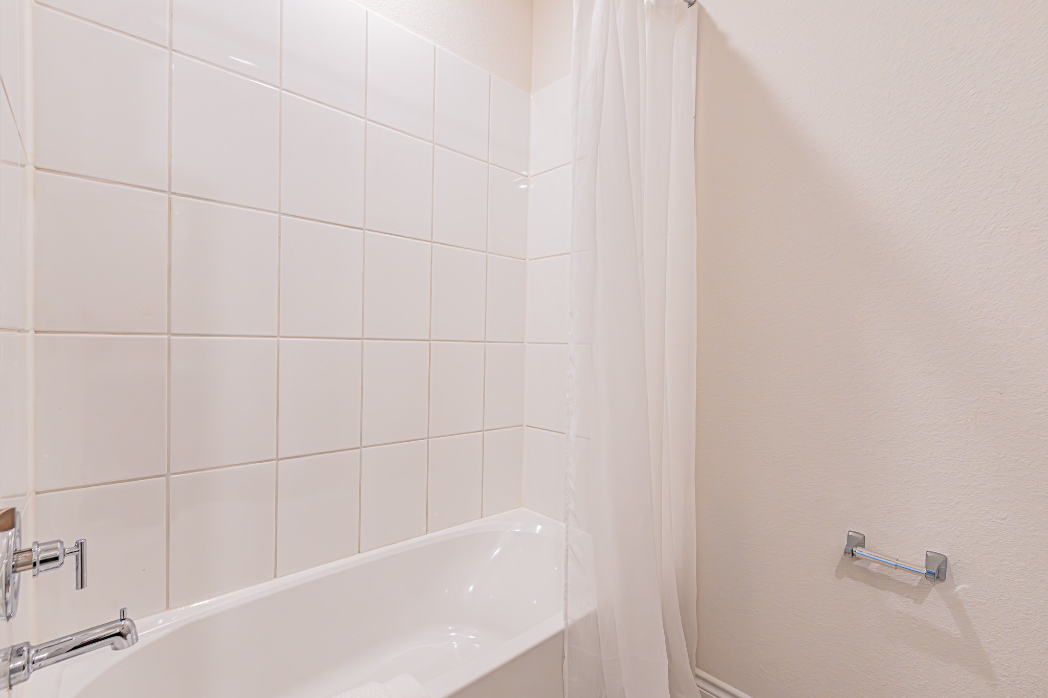 736 Thorn Creek Drive