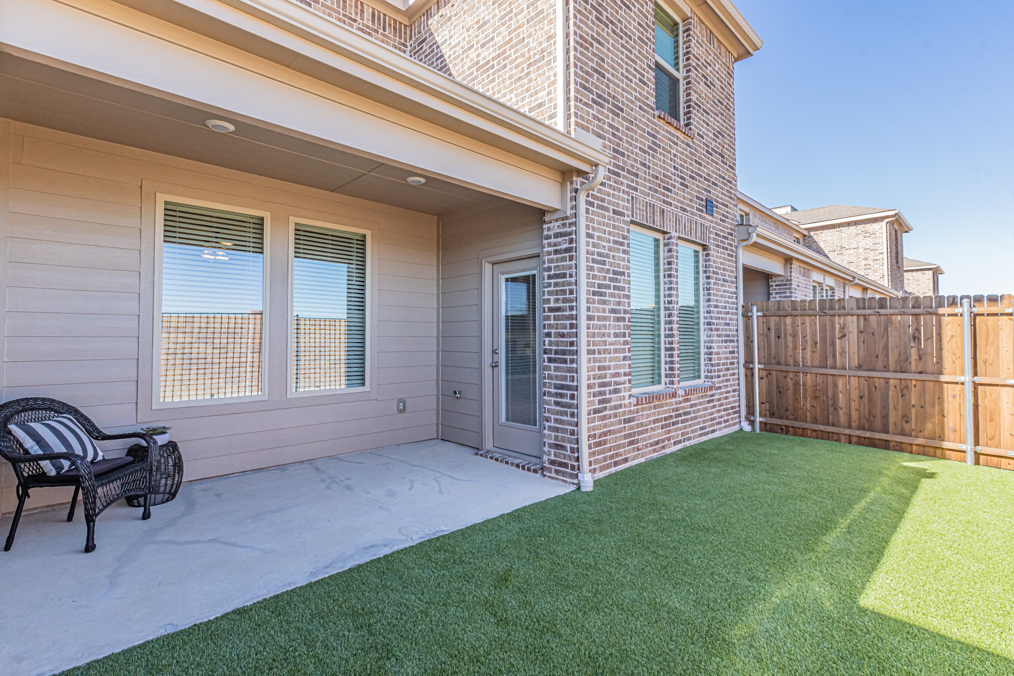 736 Thorn Creek Drive