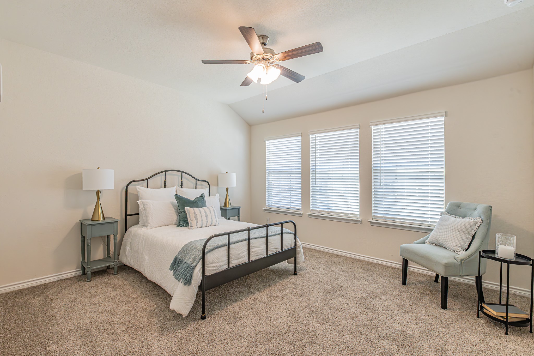 736 Thorn Creek Drive