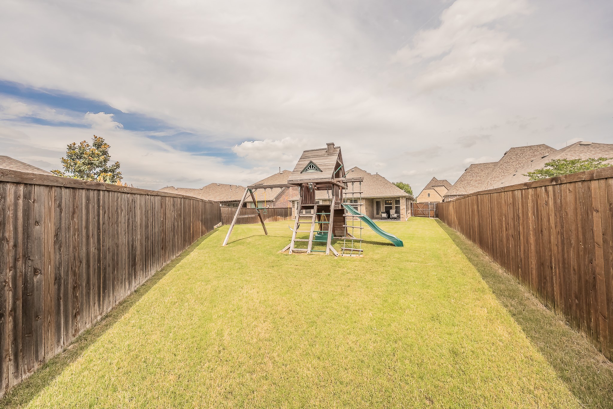 3513 Charleston Drive