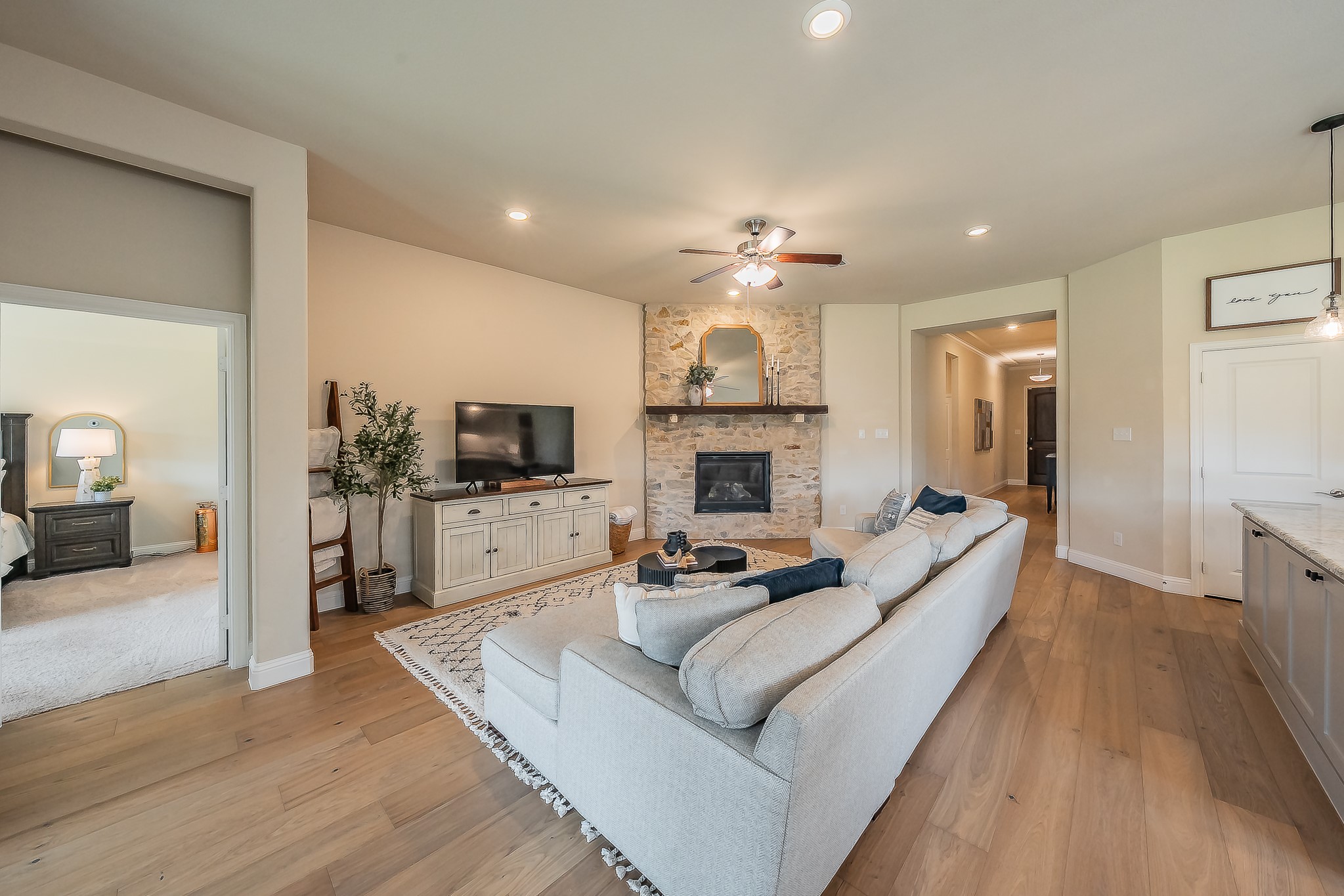 3513 Charleston Drive