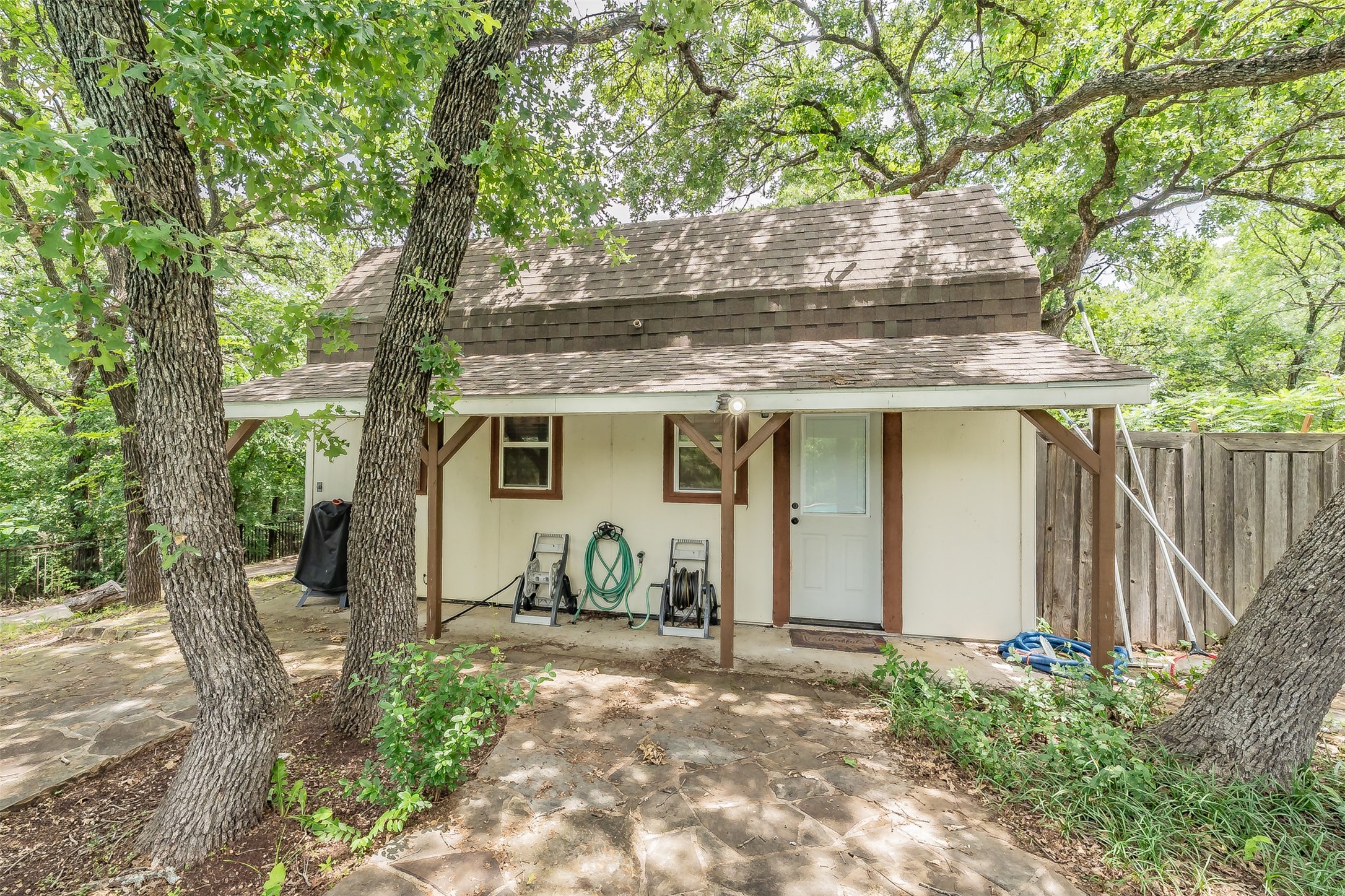 5480 Bridle Path
