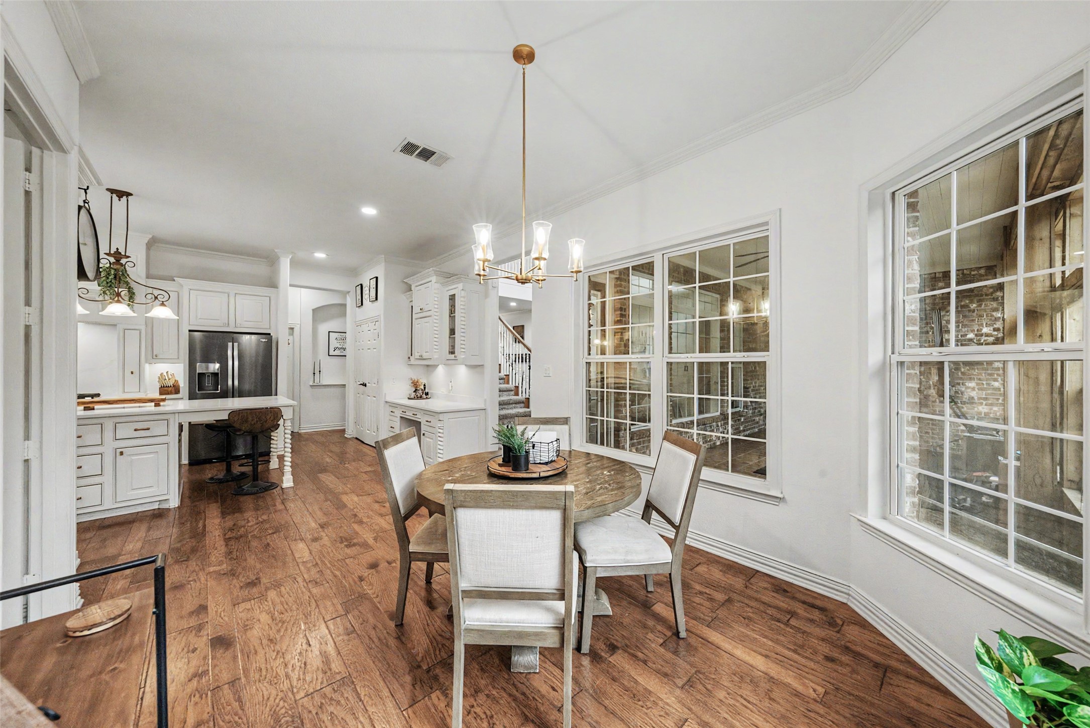 5480 Bridle Path