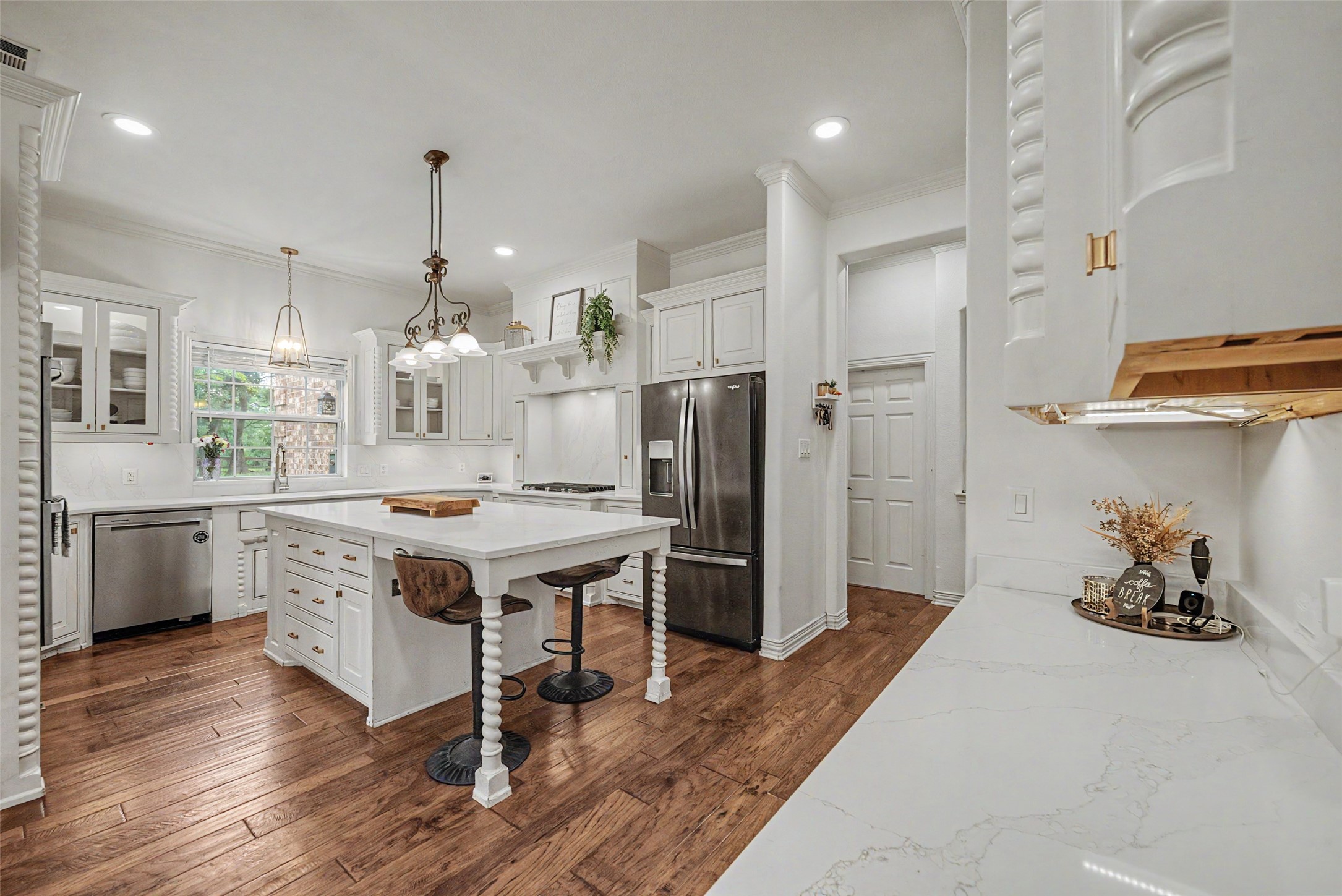 5480 Bridle Path