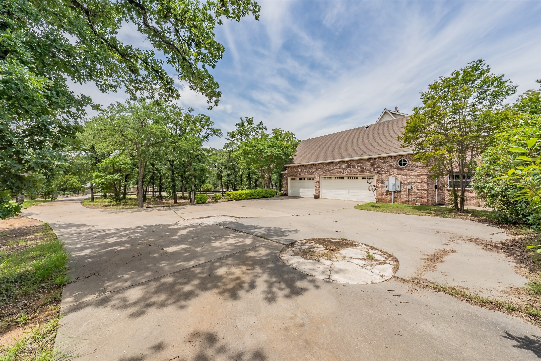 5480 Bridle Path