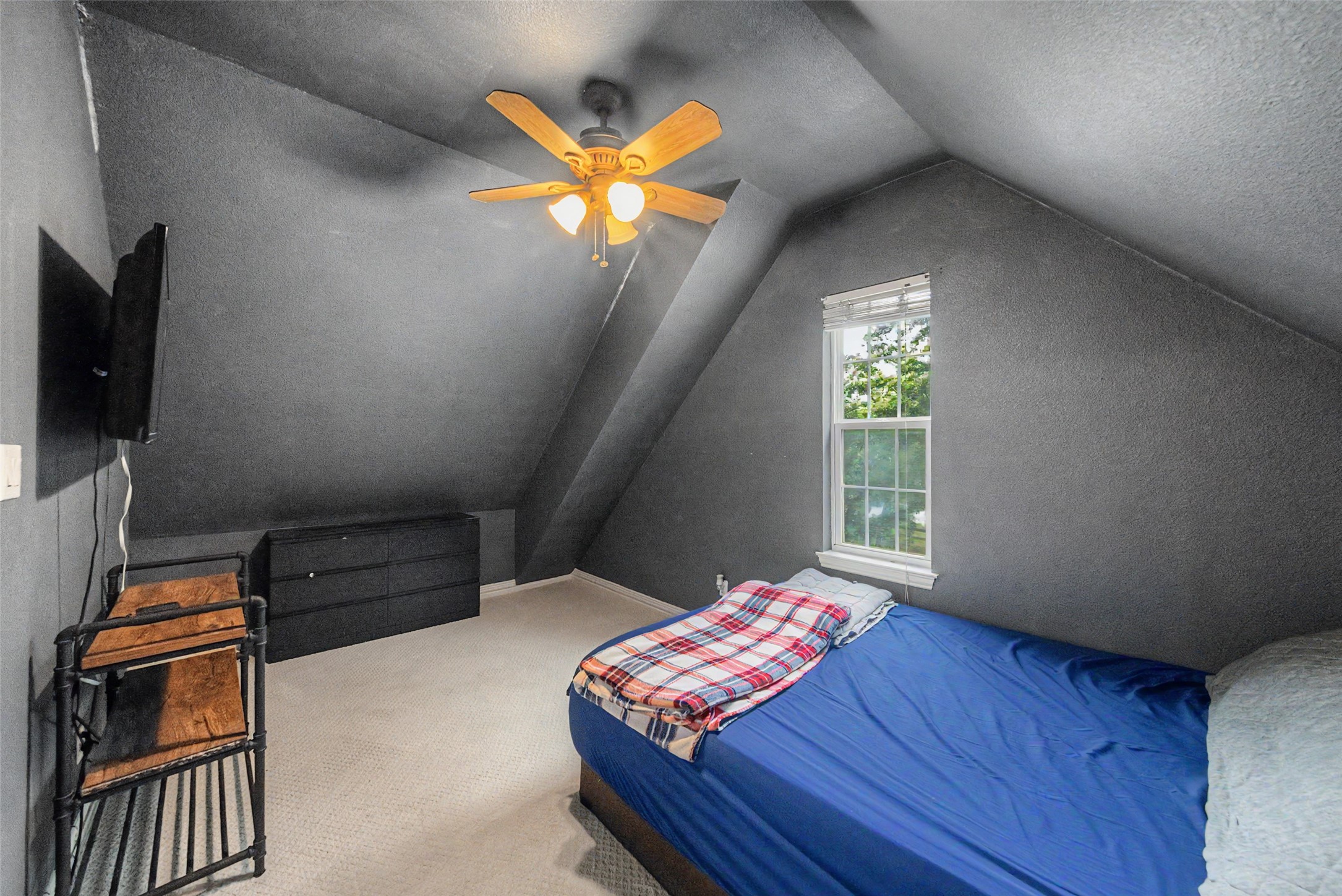 5480 Bridle Path