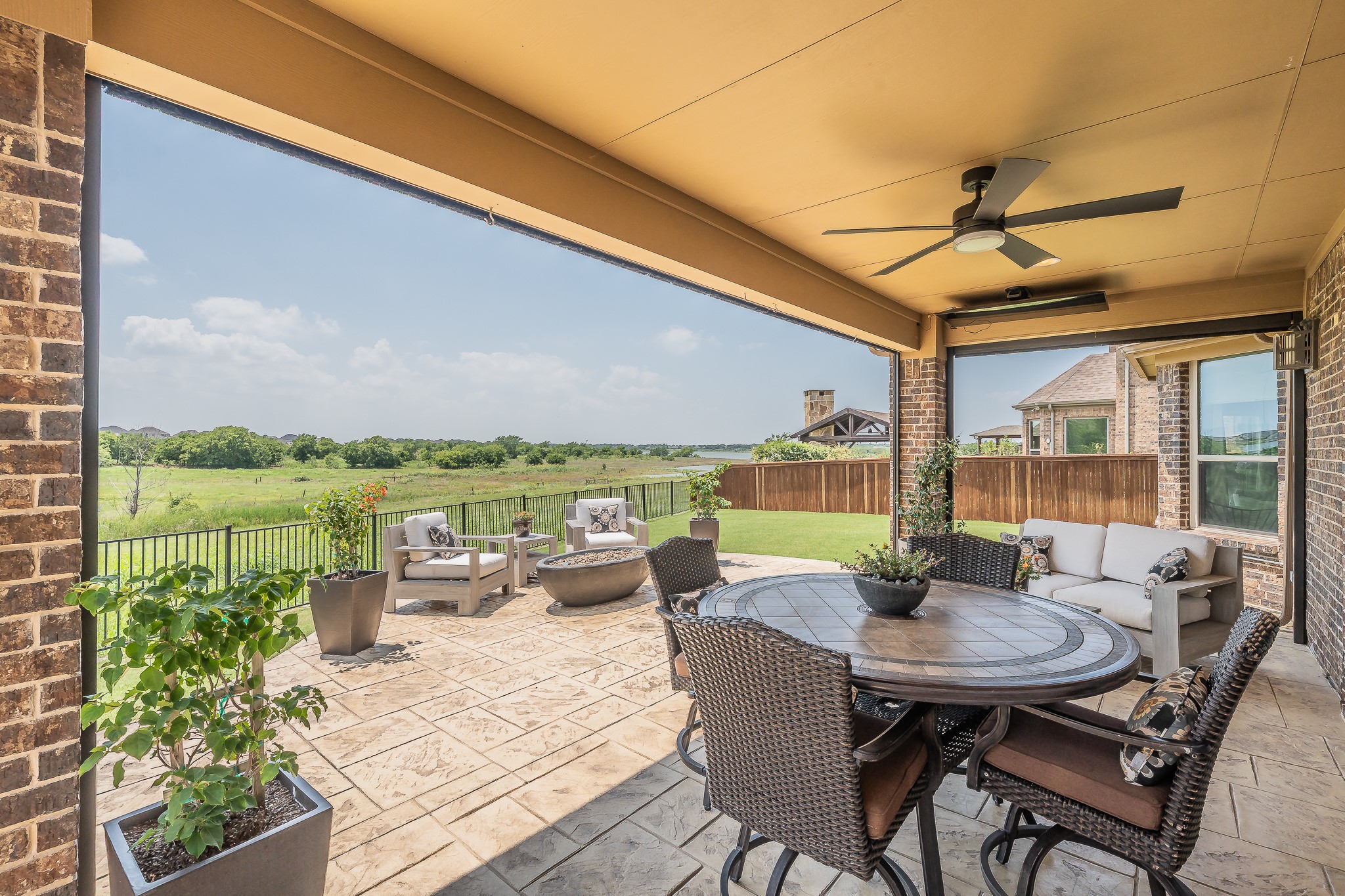 1233 Clearwater Drive
