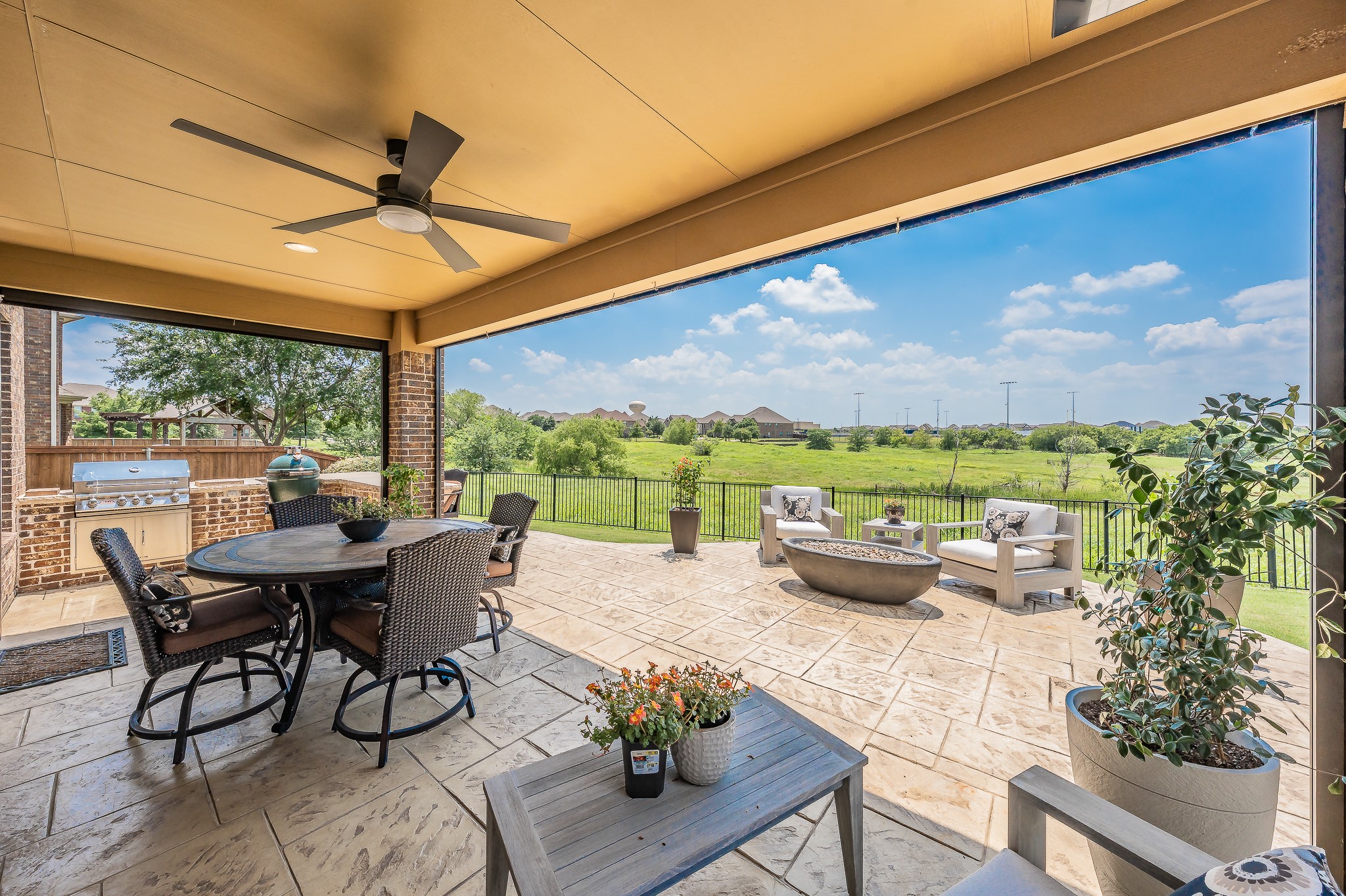 1233 Clearwater Drive