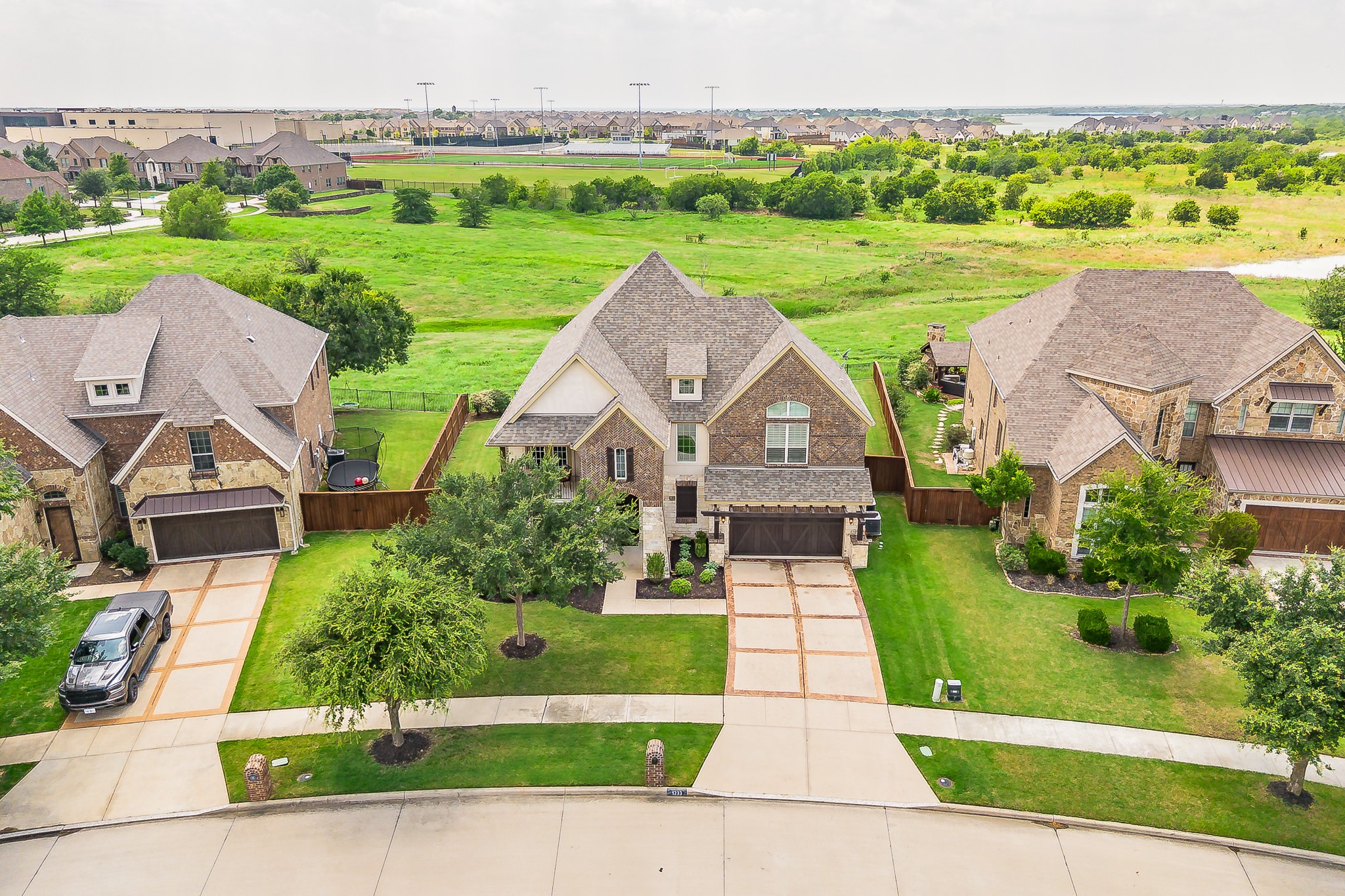 1233 Clearwater Drive