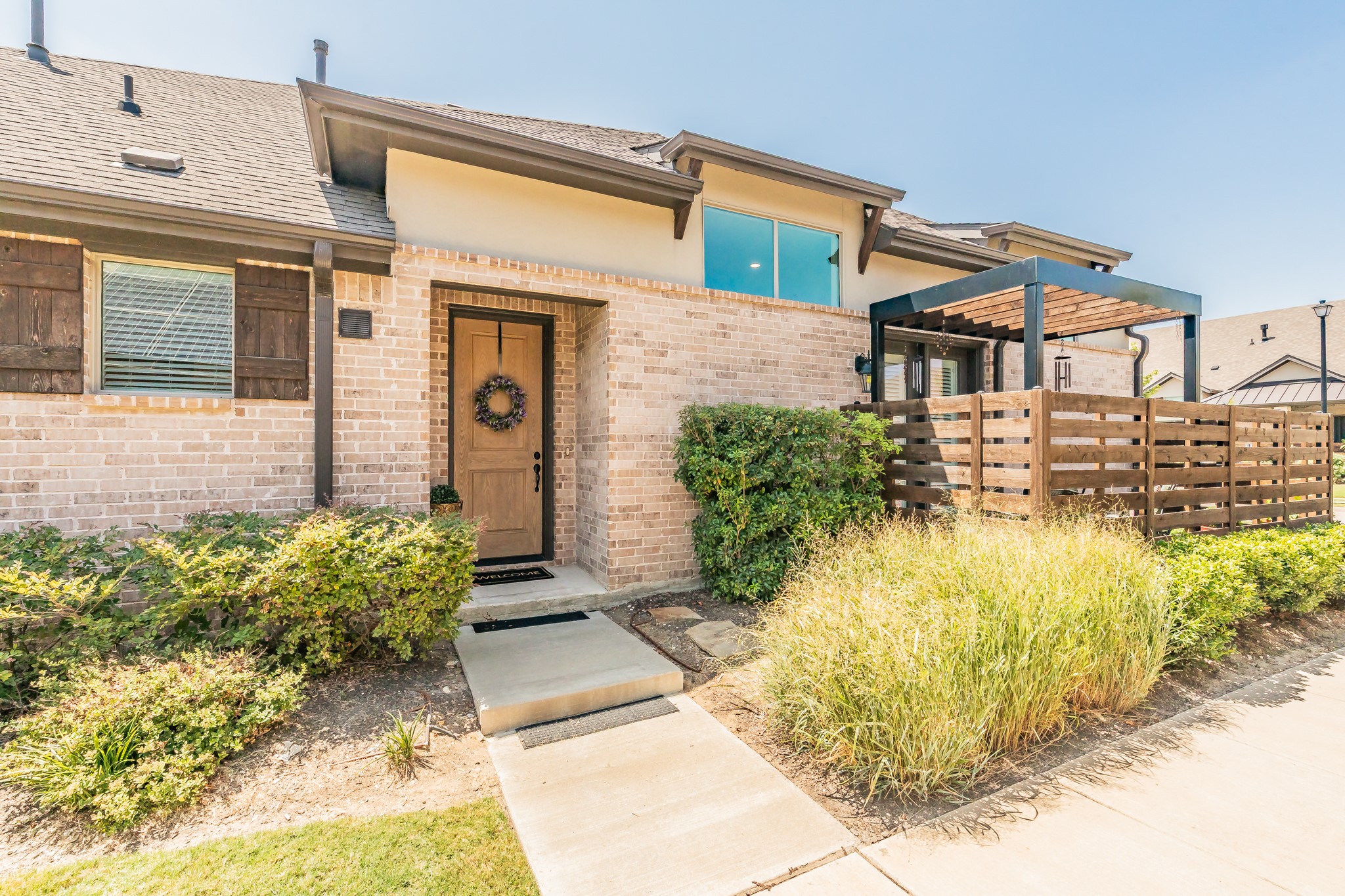 1634 Dewberry Lane