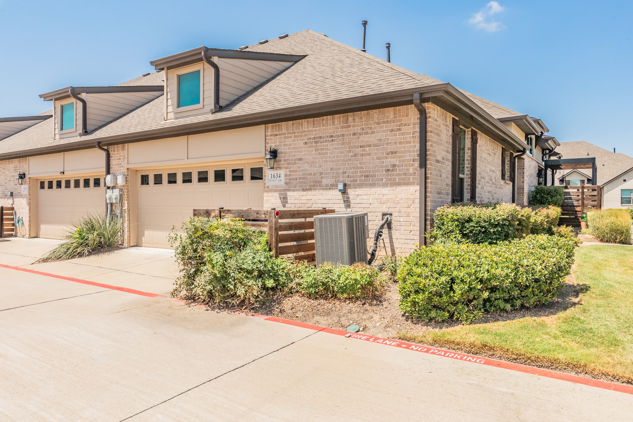 1634 Dewberry Lane