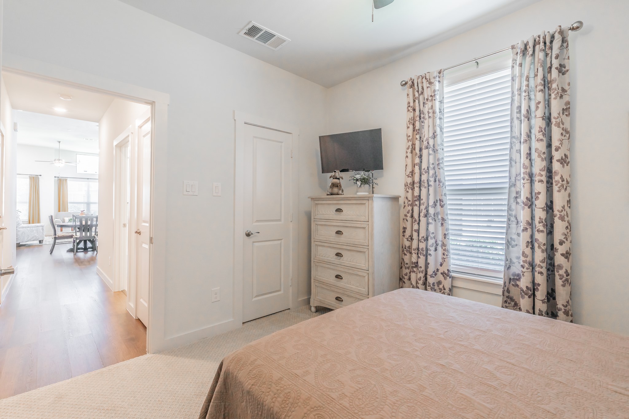 1634 Dewberry Lane