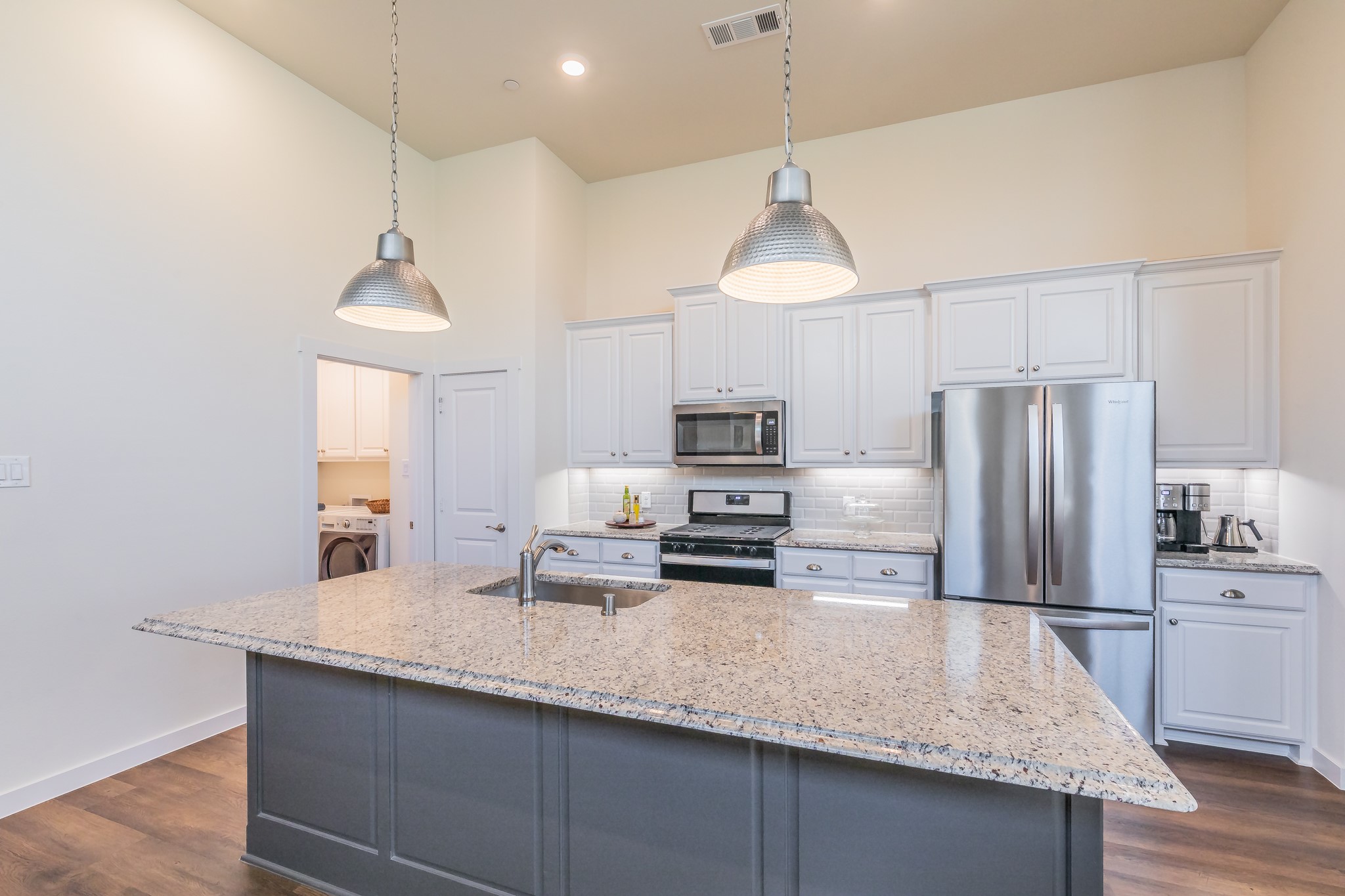 1634 Dewberry Lane