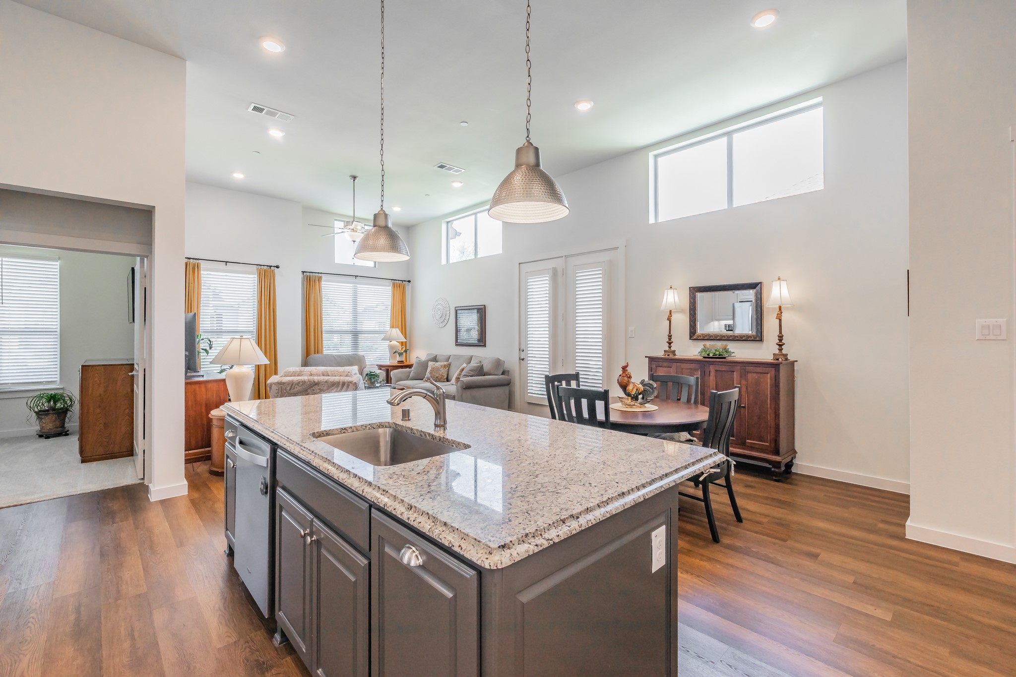 1634 Dewberry Lane
