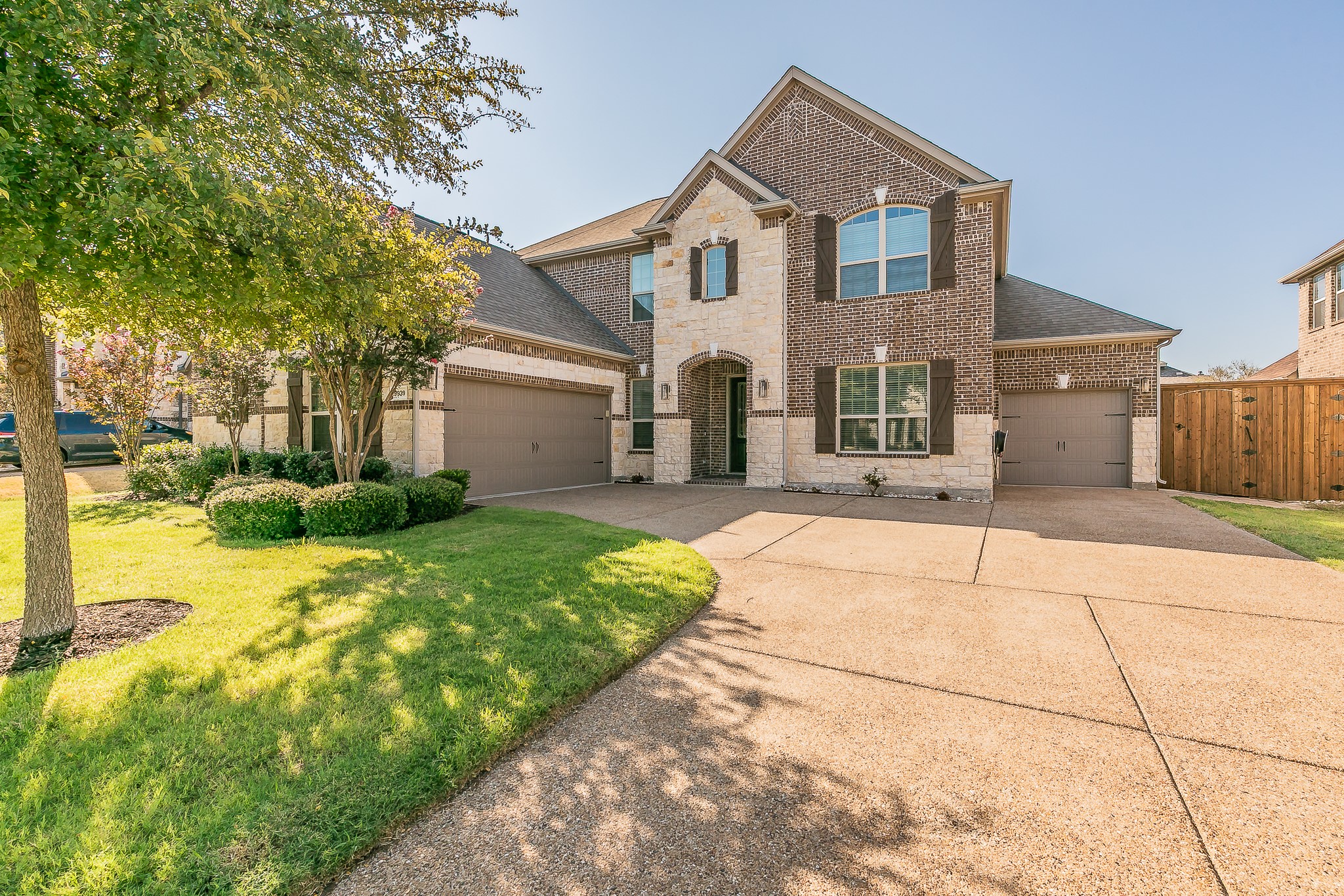 9939 Amberwoods Lane