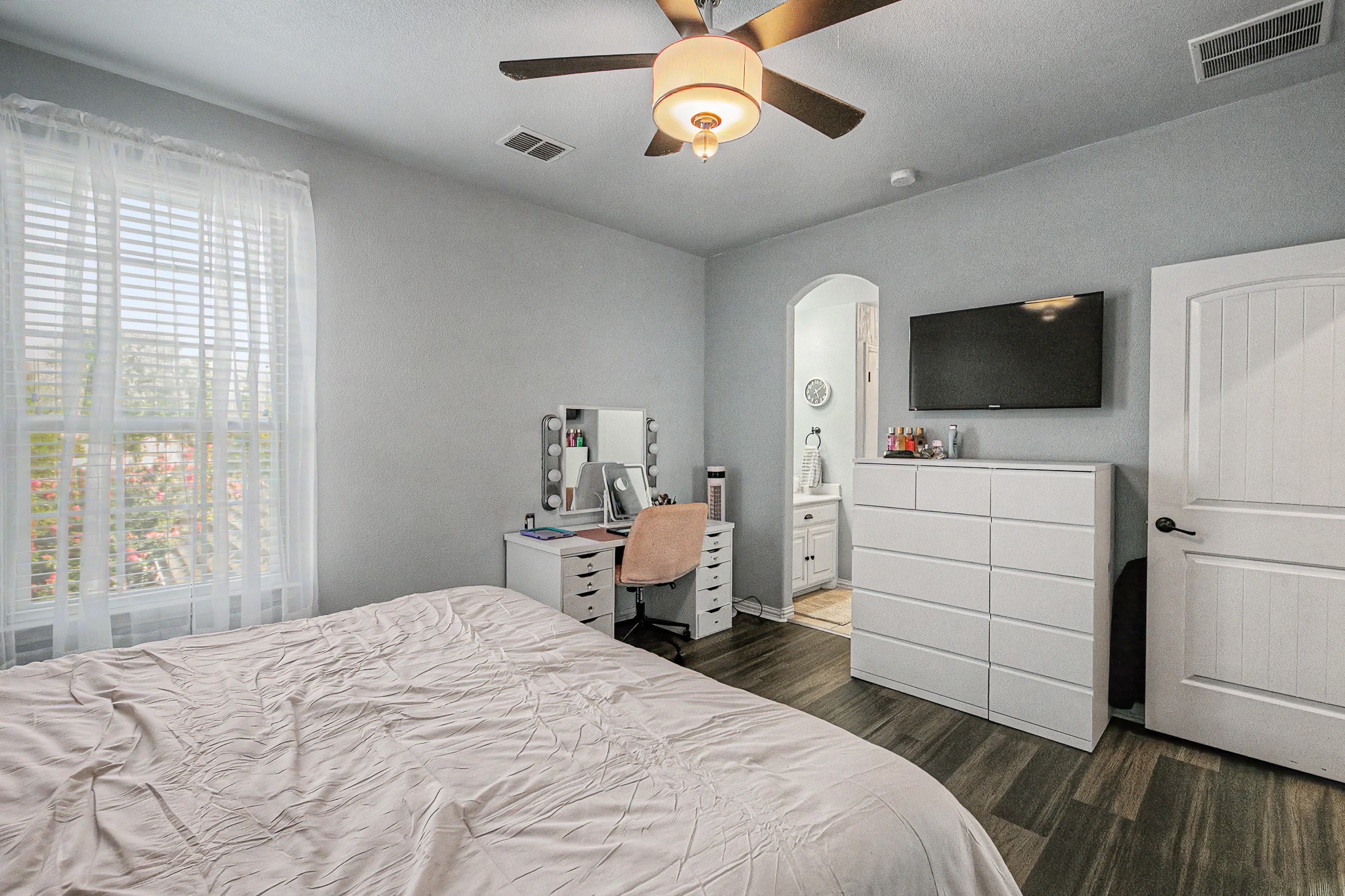 9939 Amberwoods Lane