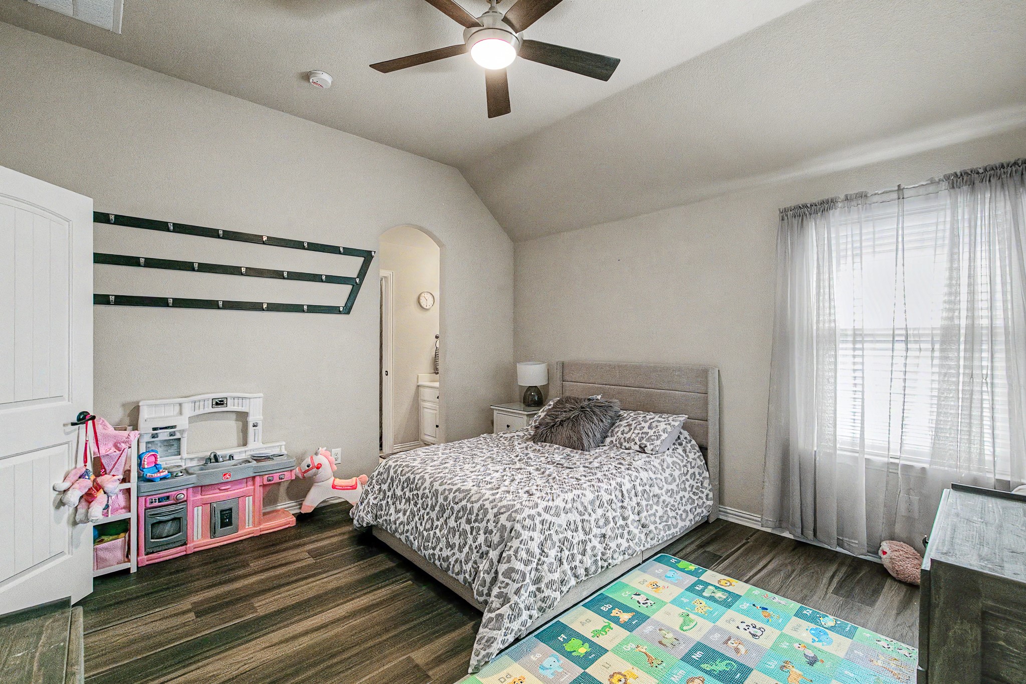 9939 Amberwoods Lane