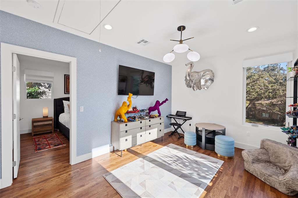 5714 Sam Houston CIR