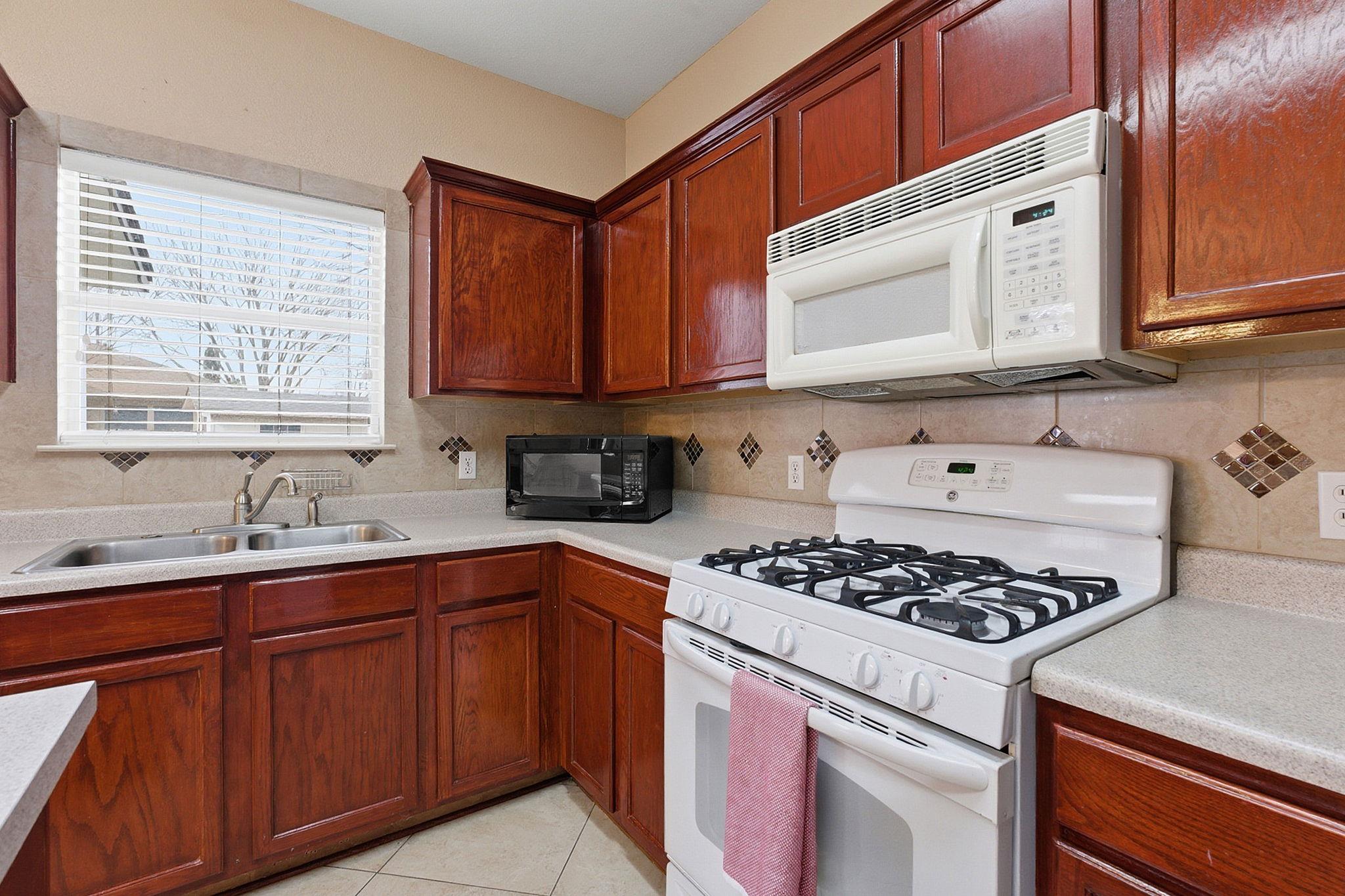 1424 Marsh Harbour DR