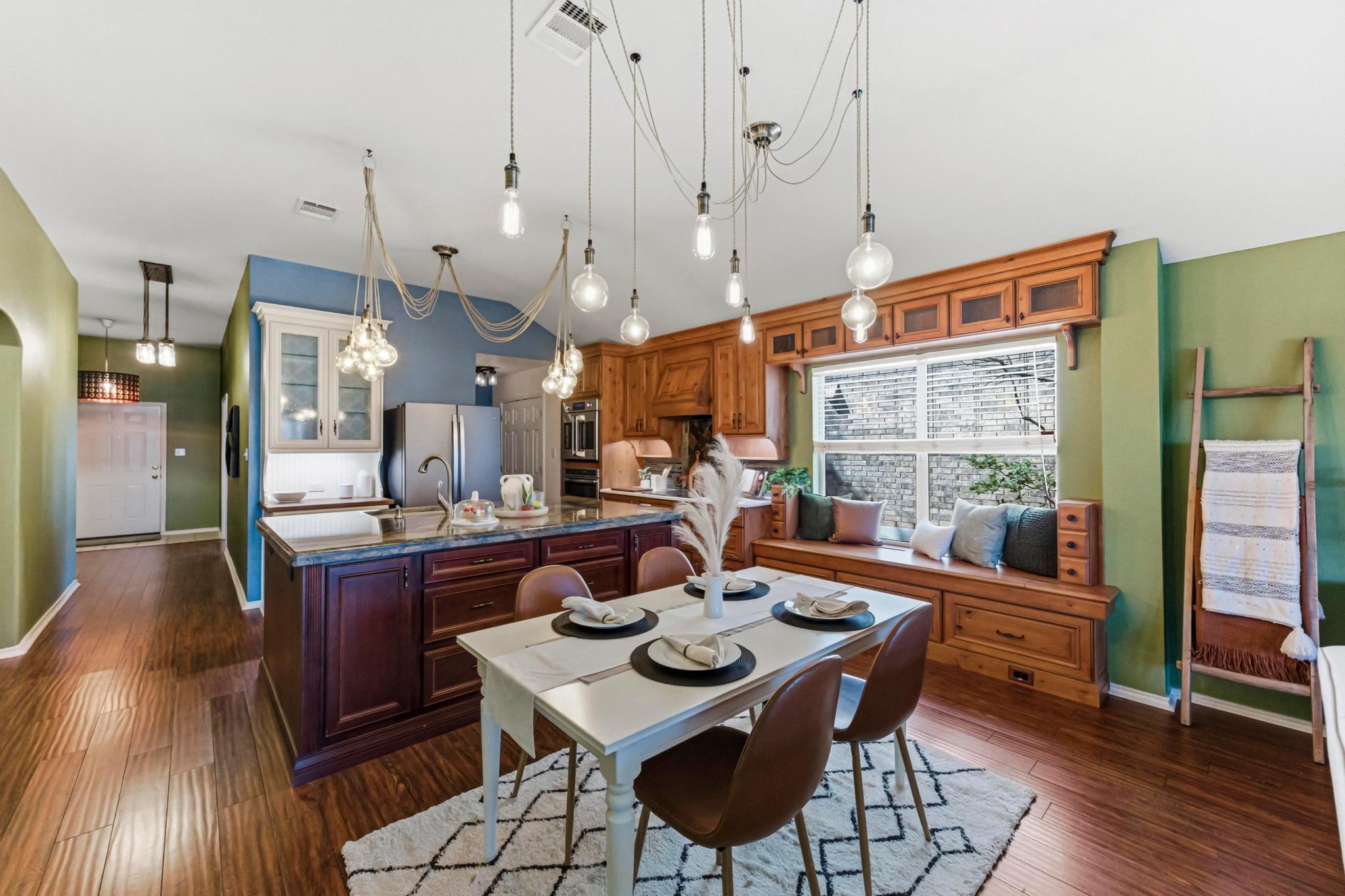 9207 Pioneer Forest DR