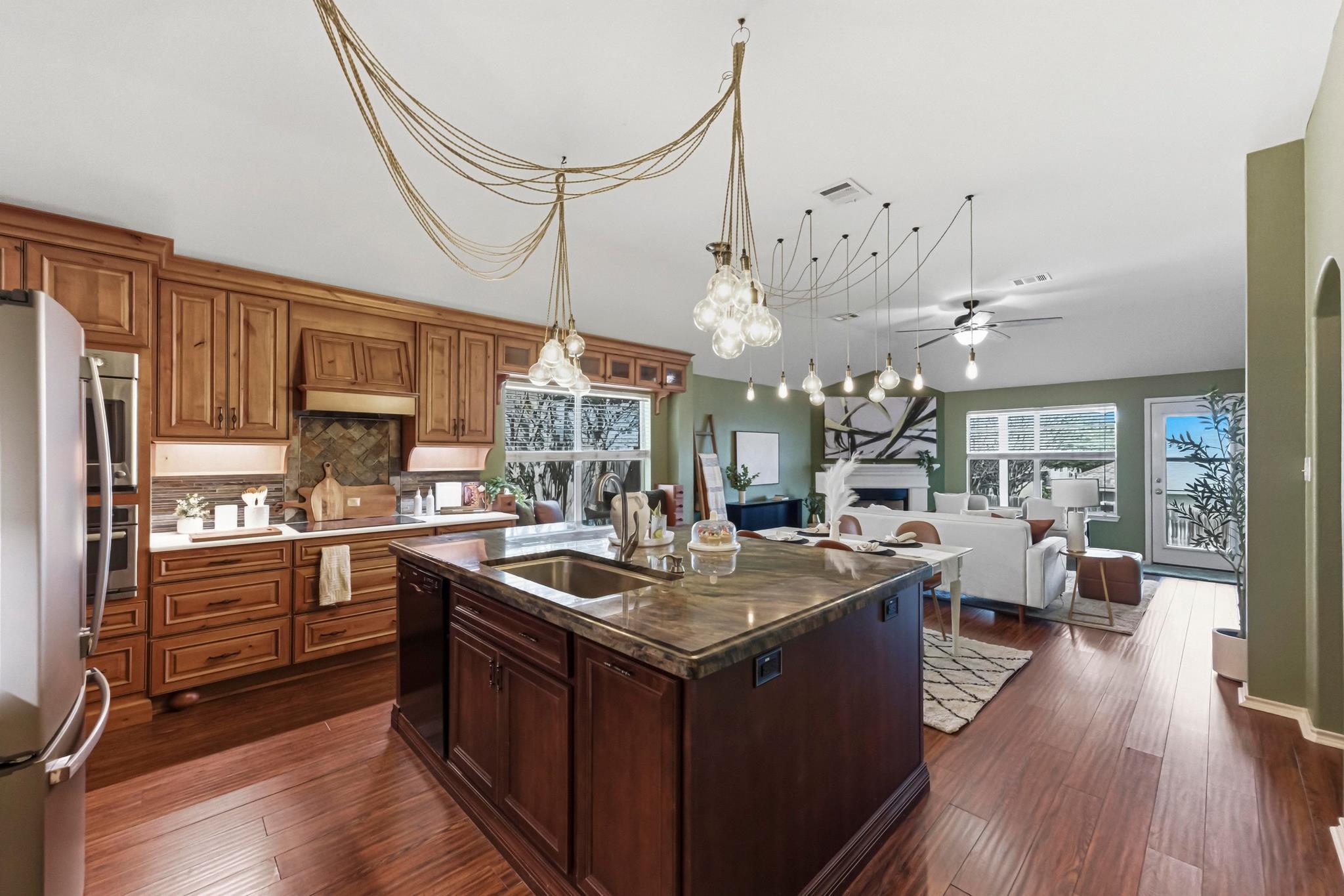 9207 Pioneer Forest DR