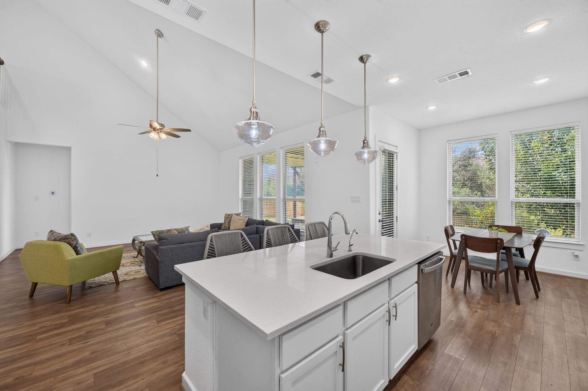 751 Whitetail DR