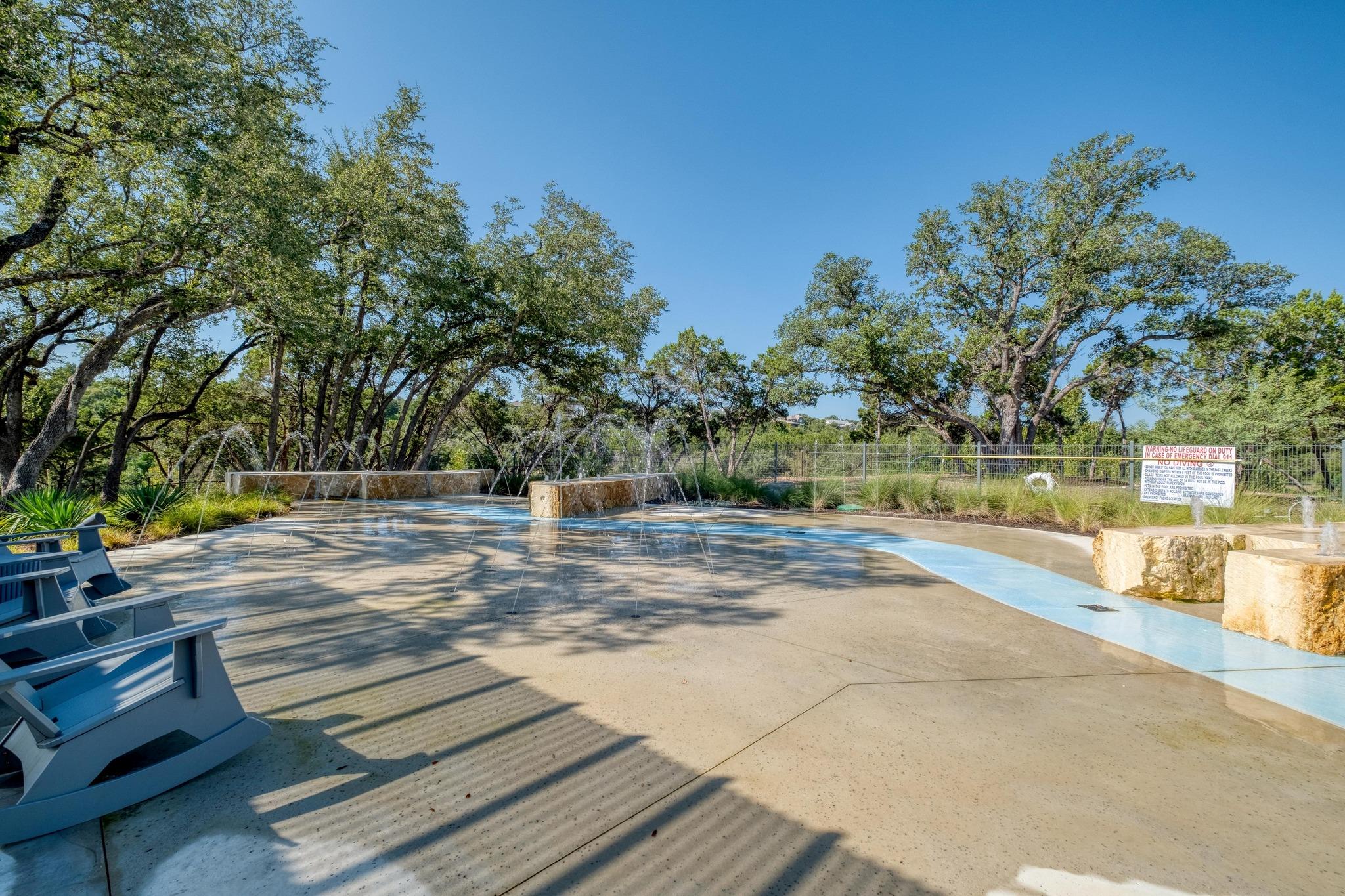 1204 Addison LN
