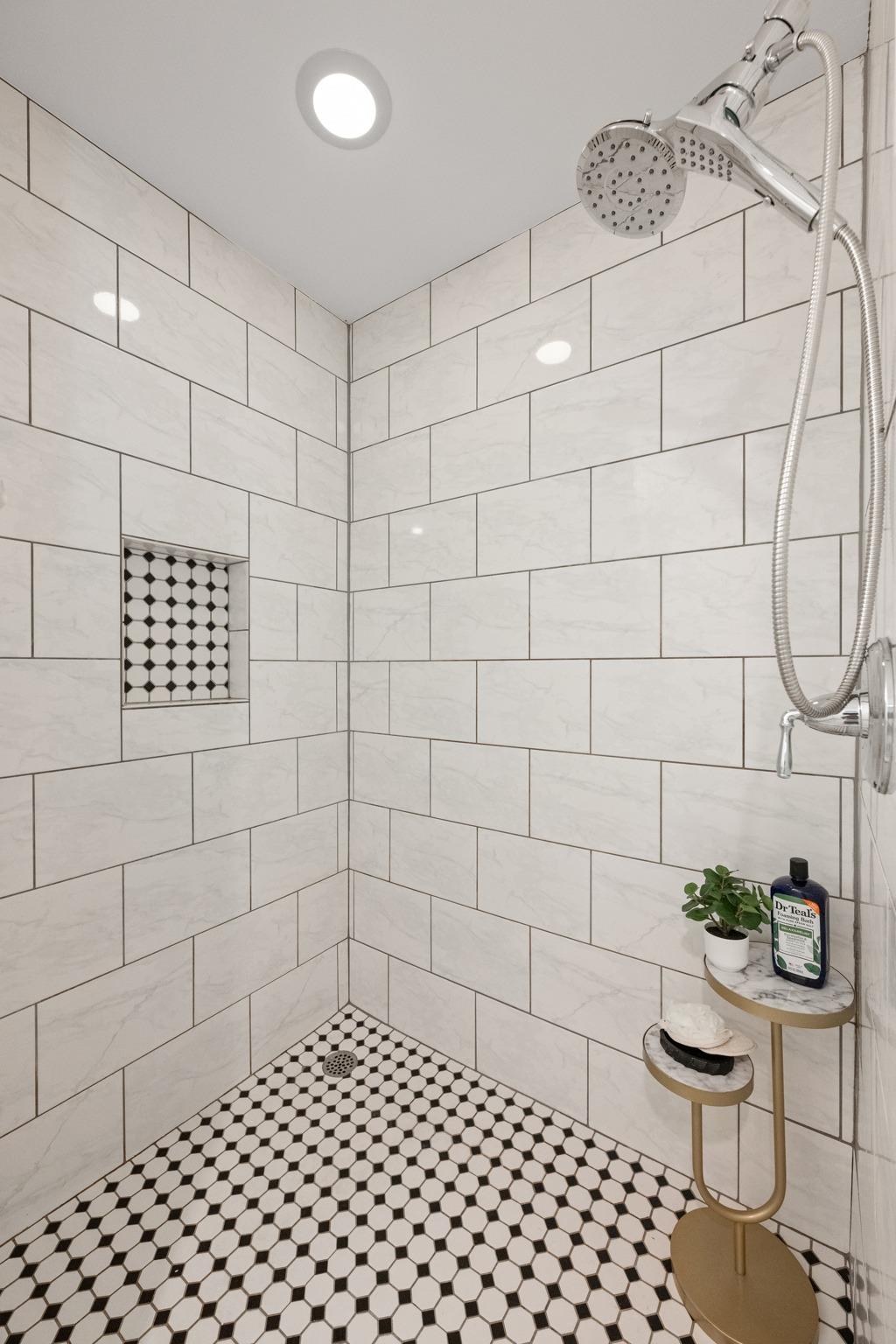 5119 Provencial DR