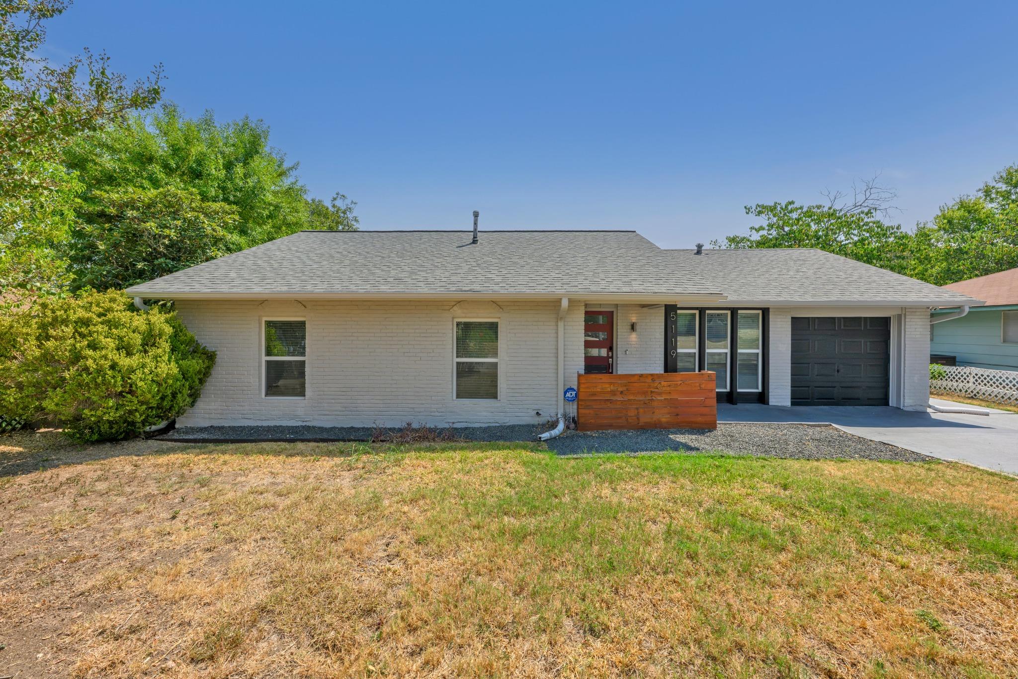 5119 Provencial DR