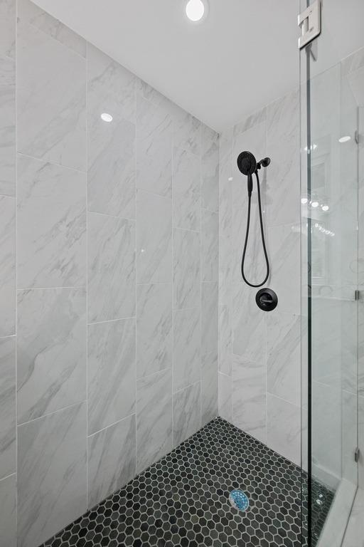 8909 Laurel Grove DR