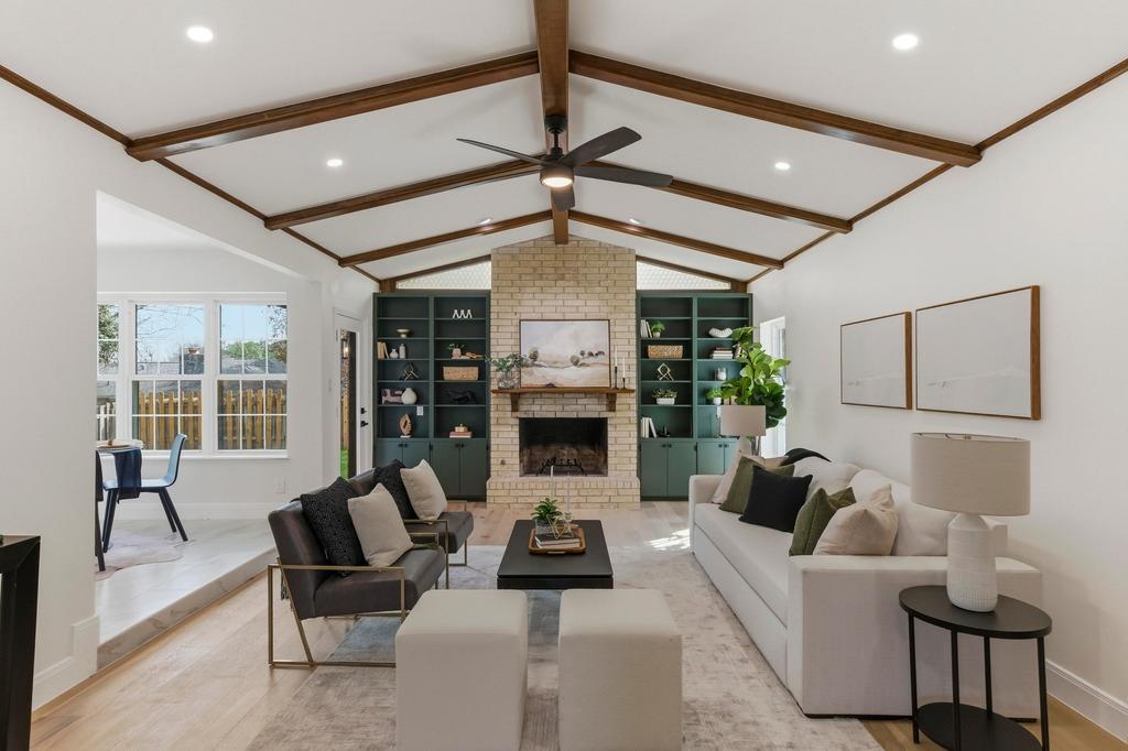 8909 Laurel Grove DR