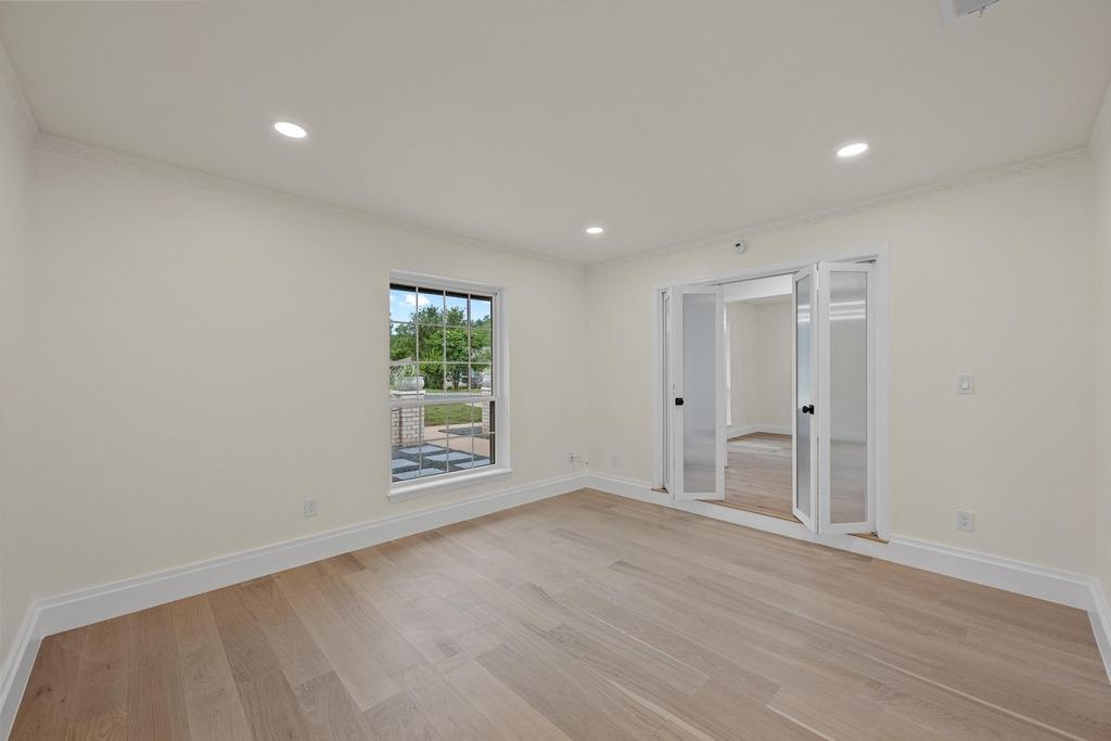 8909 Laurel Grove DR