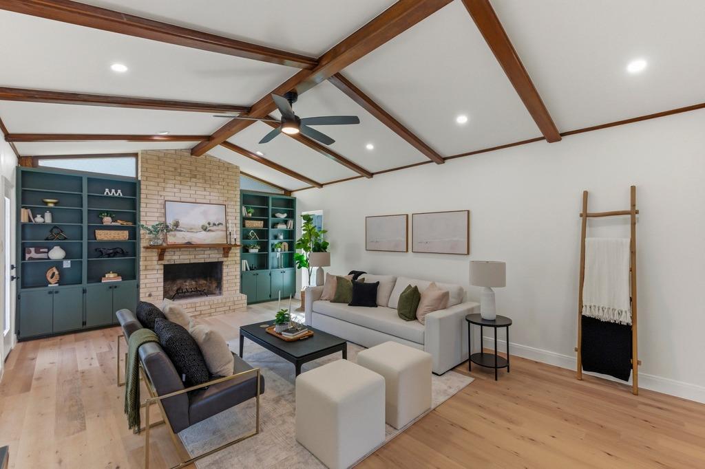 8909 Laurel Grove DR