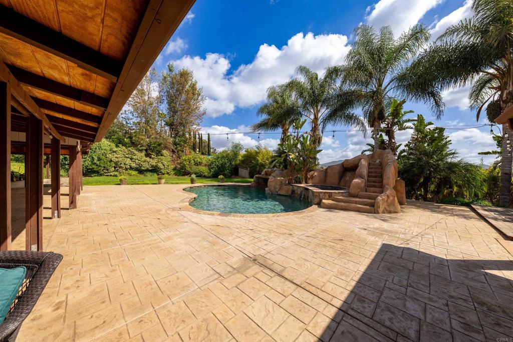 11915 Fuerte Vista Lane