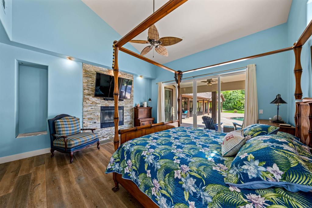 11915 Fuerte Vista Lane