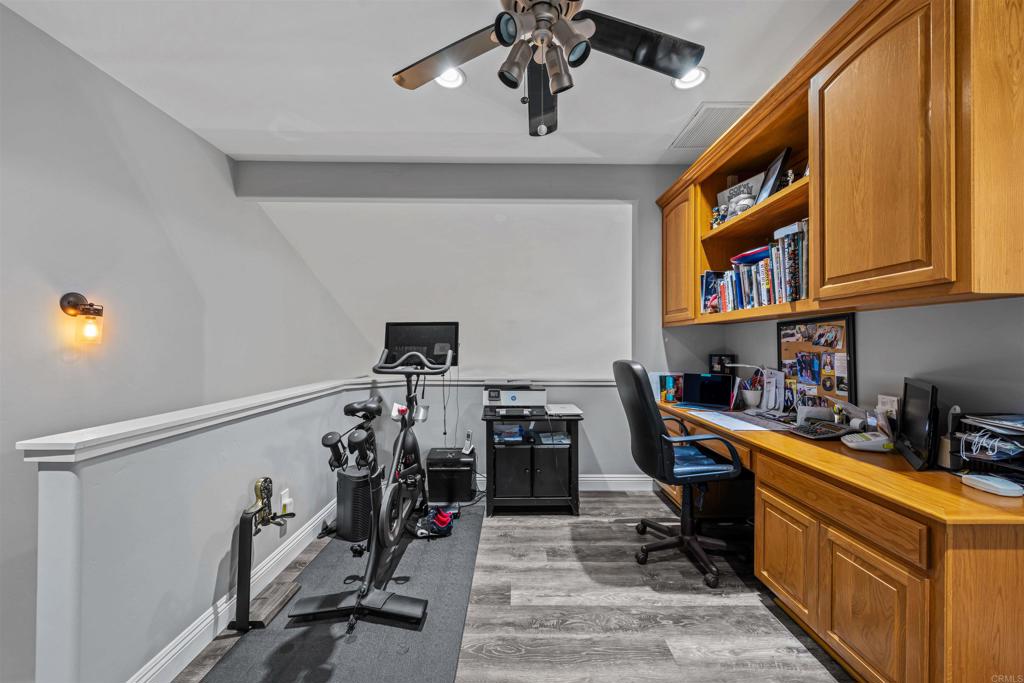 2136 Camino Christina