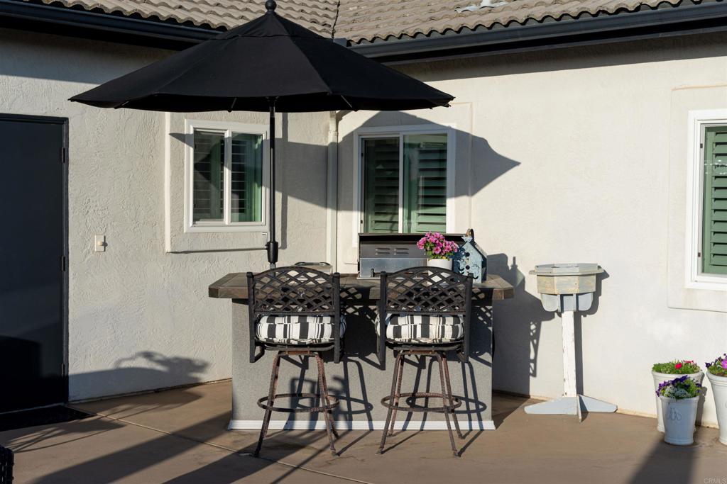 2136 Camino Christina