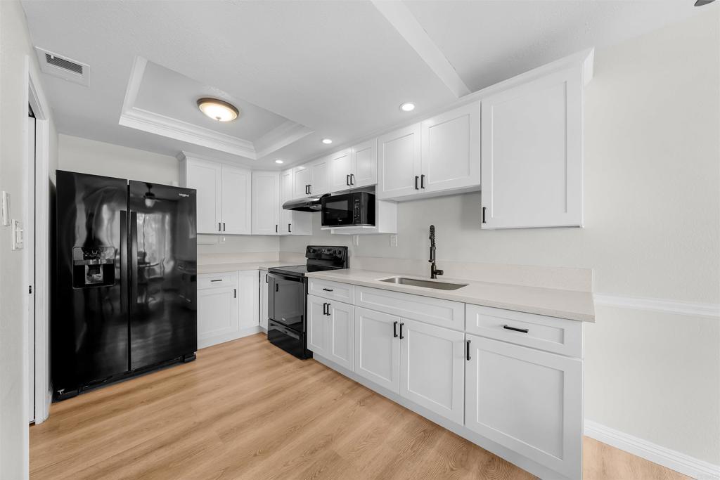 1679 Melrose Avenue H