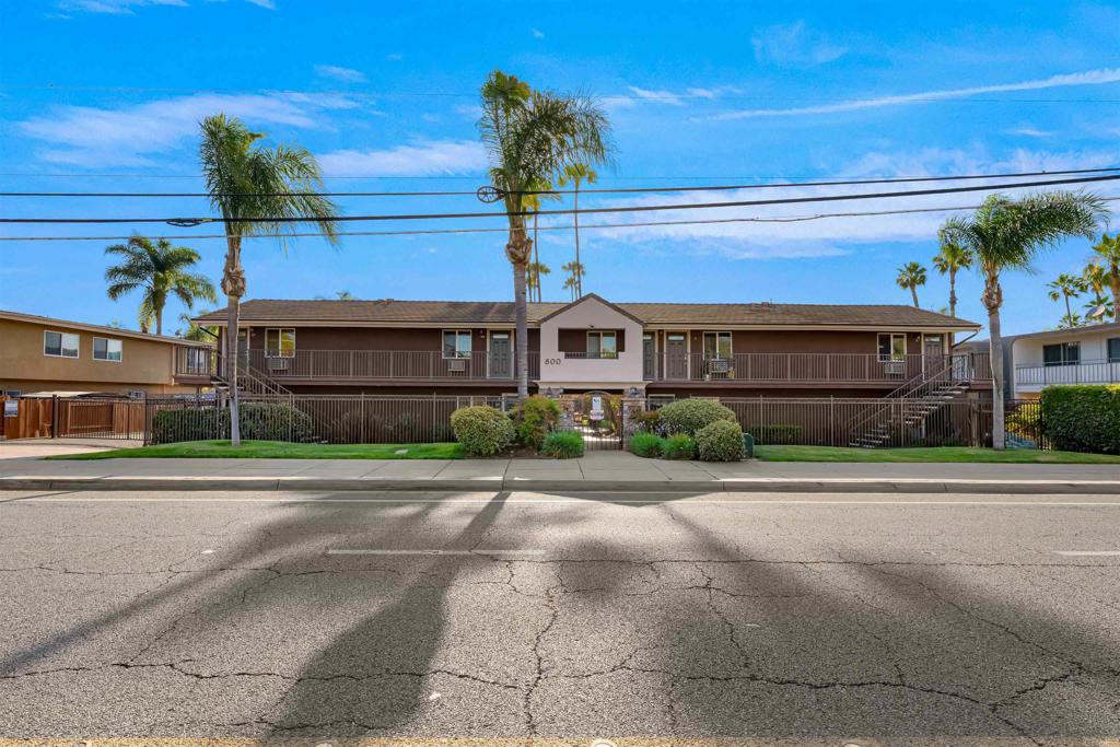 800 N Mollison Avenue 46
