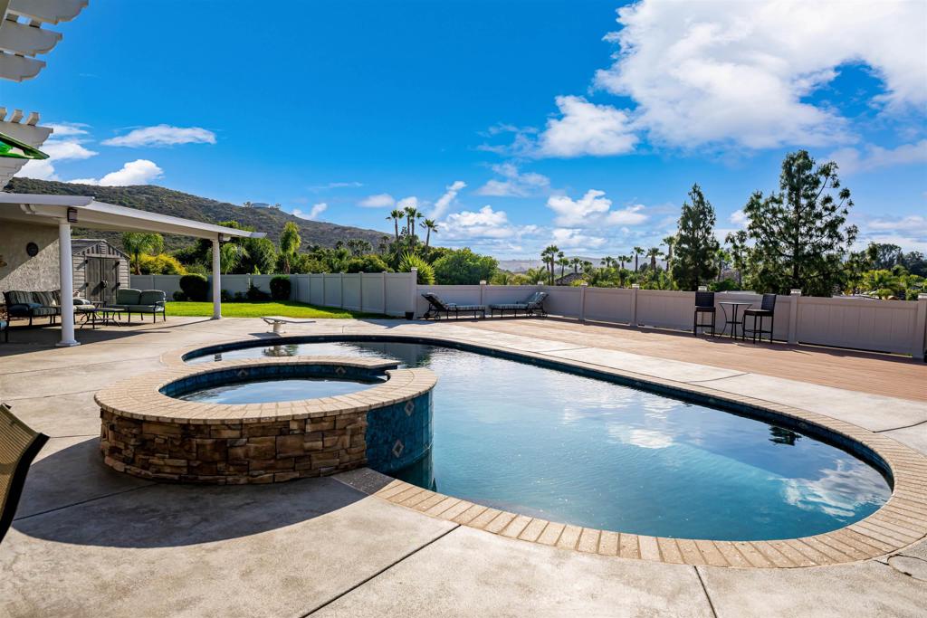 2886 Windwood Way