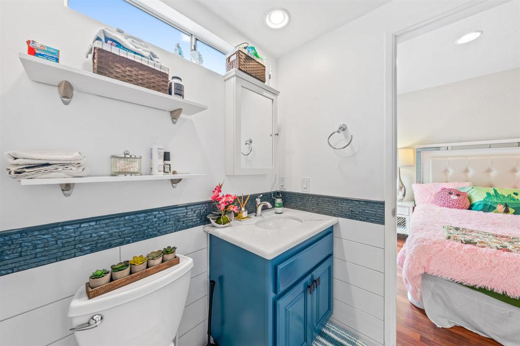 10042 Resmar Court