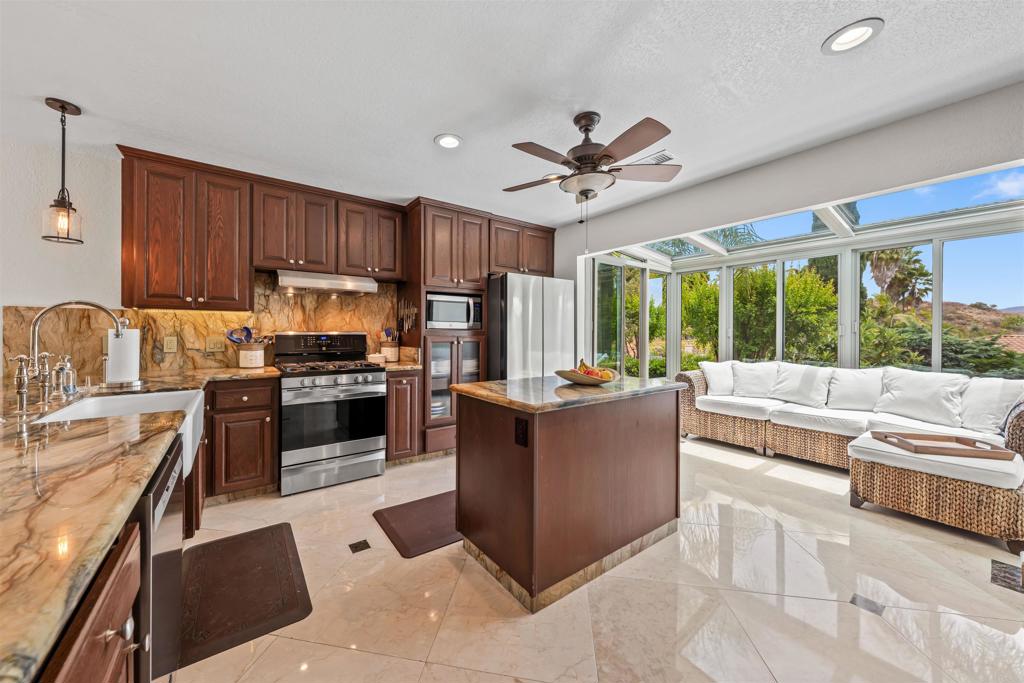 10042 Resmar Court