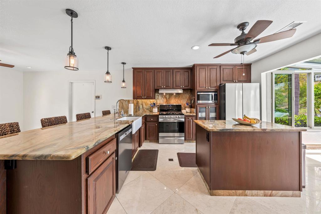 10042 Resmar Court