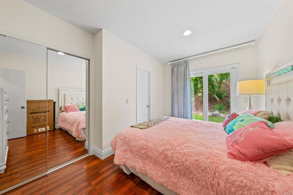 10042 Resmar Court
