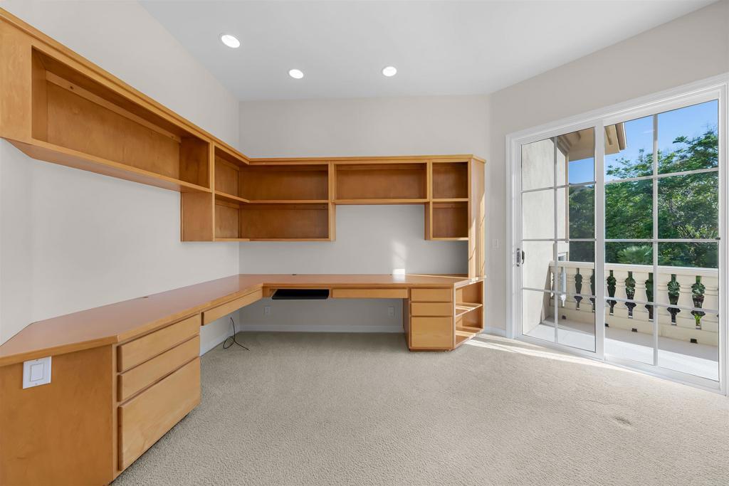 3048 Wentworth Court